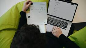 Как снять наличные без комиссии в Корпорация Центр